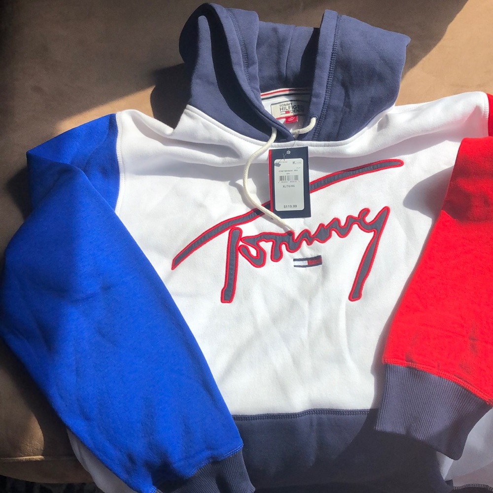Tommy hoodie